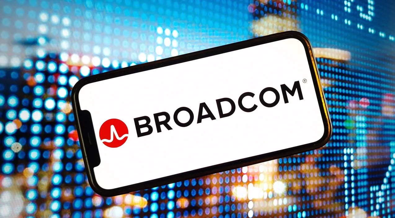 Broadcom expanduje do cloudu a AI. Bude z něj nový král polovodičů?