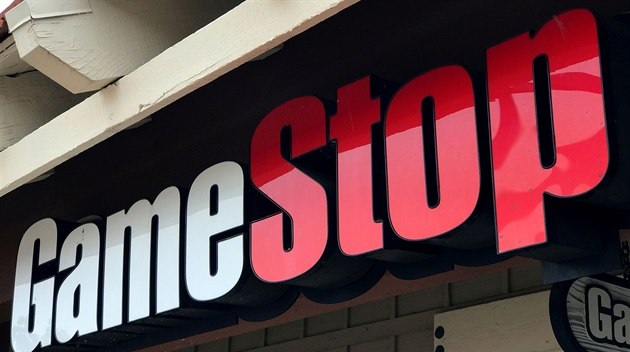 GameStop sází na Bitcoin. Akcie přesto prudce klesají