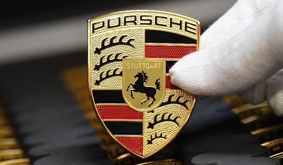 Porsche opouští německý index DAX: Co to znamená pro investory?